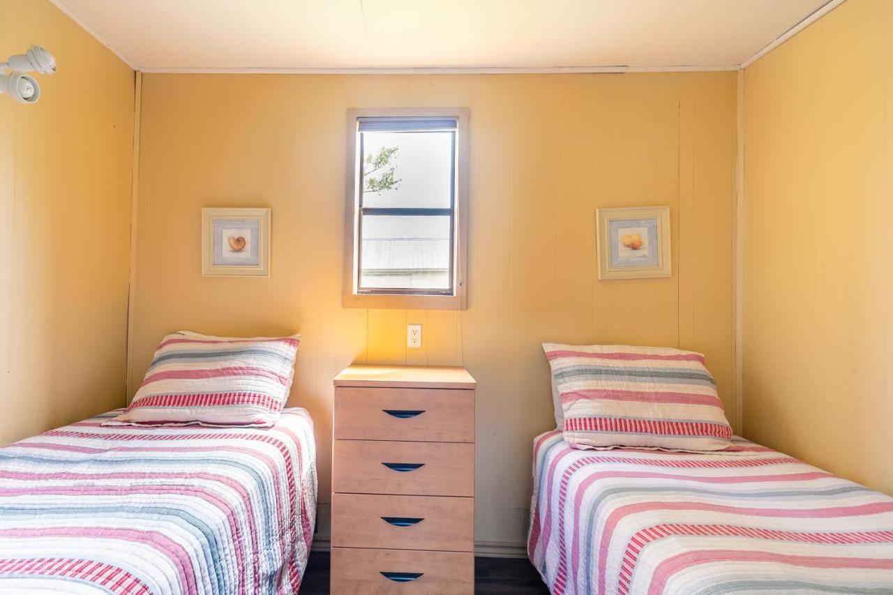 Bayside Cottage Rentals Port Rowan Eksteriør bilde