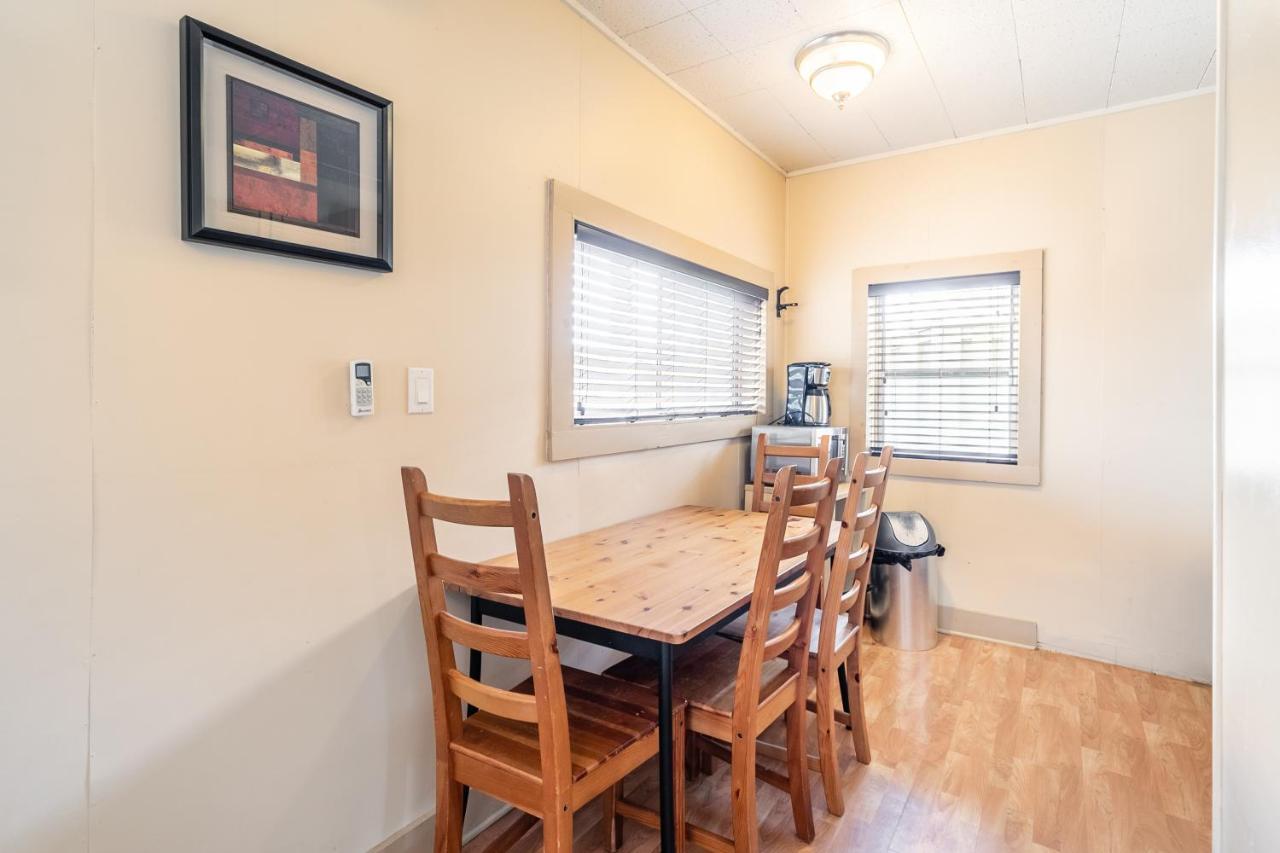 Bayside Cottage Rentals Port Rowan Eksteriør bilde